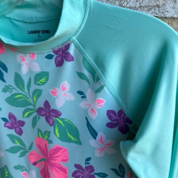 Lands' End Long Sleeve Floral Print Swim Shirt Girl's Size XL (14-16). - Picture 5 of 7